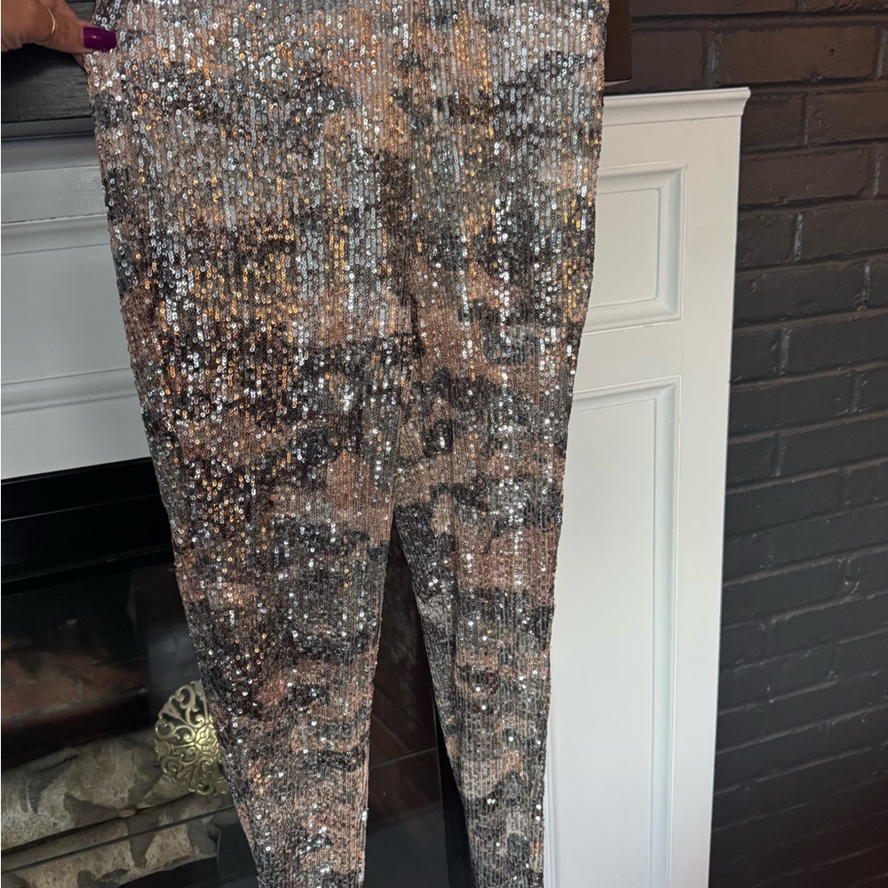 NWOT VENUS Sequenced Multicolor Patterned Leggings - Picture 4 of 6